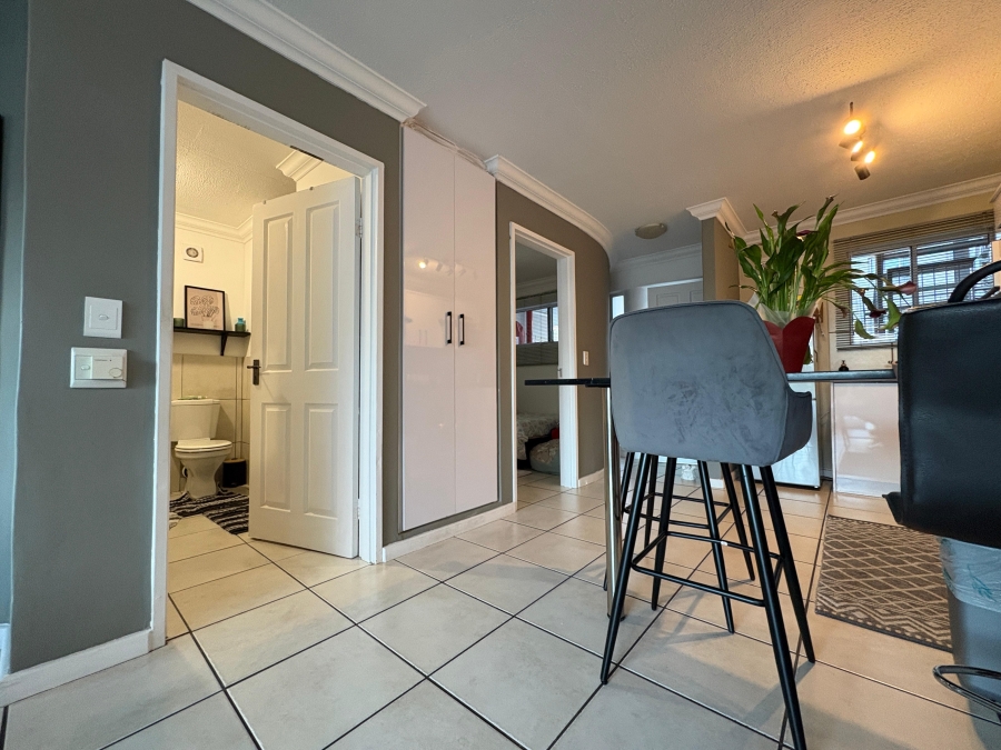 2 Bedroom Property for Sale in Tyger Valley Western Cape